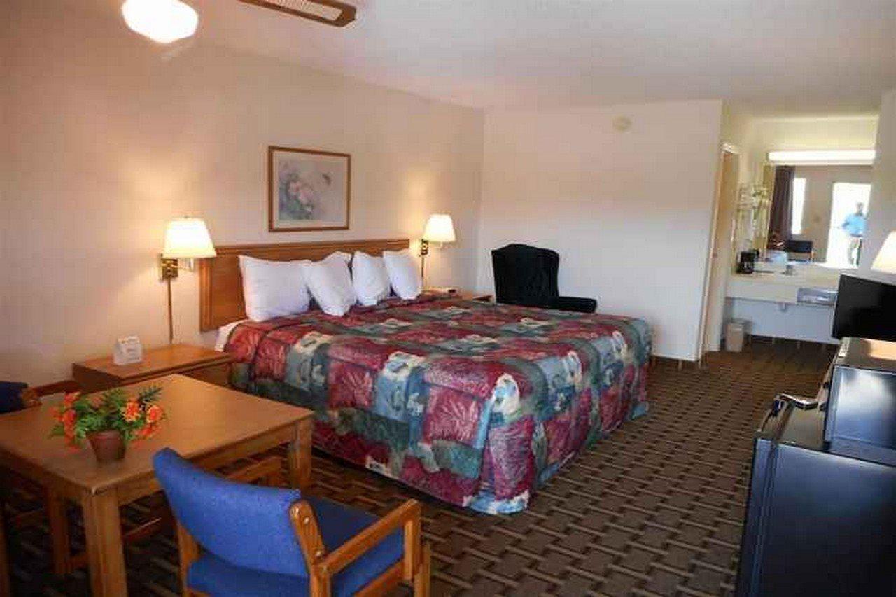 Americas Best Value Inn Blue Ridge Bagian luar foto