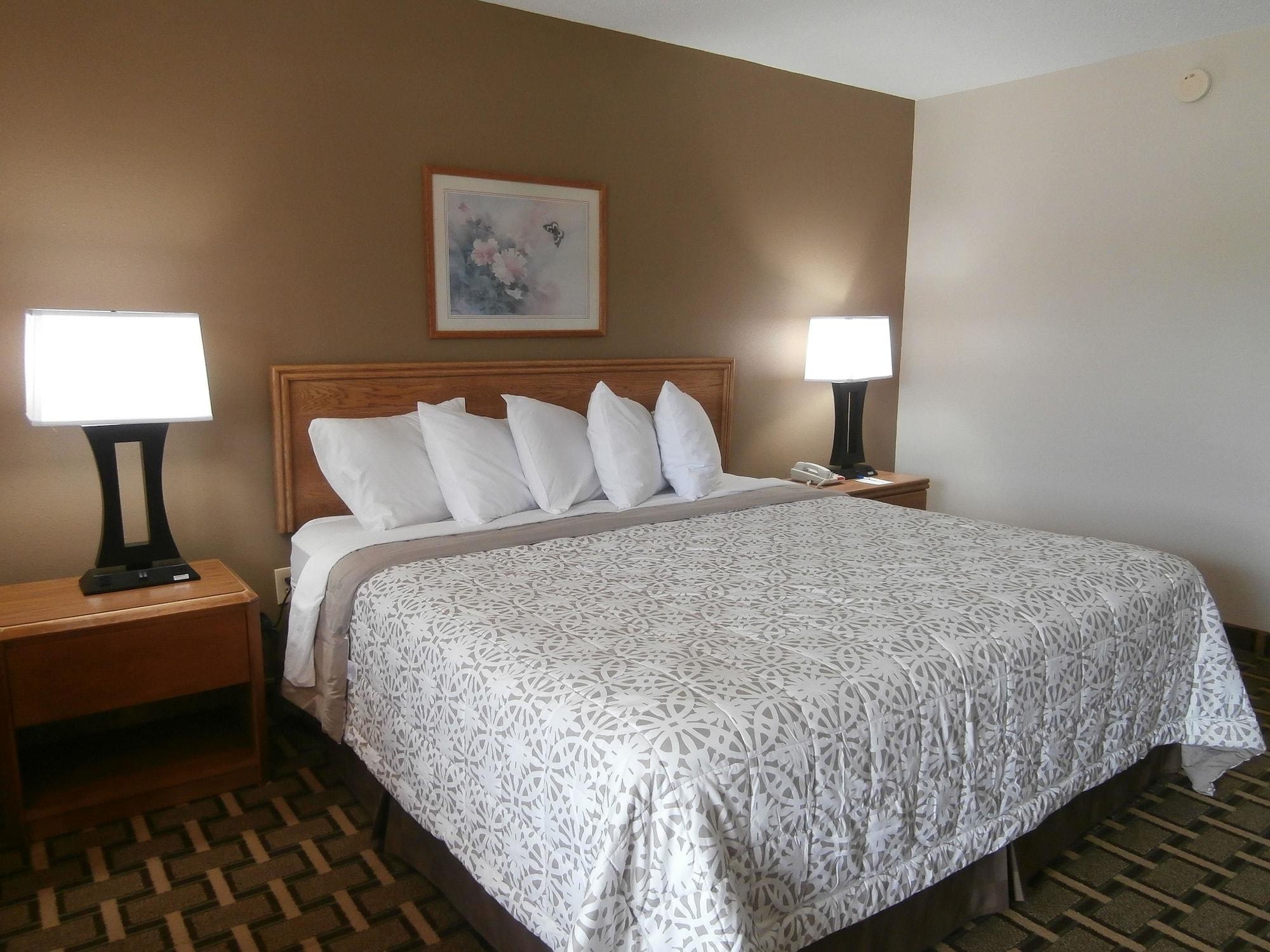 Americas Best Value Inn Blue Ridge Bagian luar foto